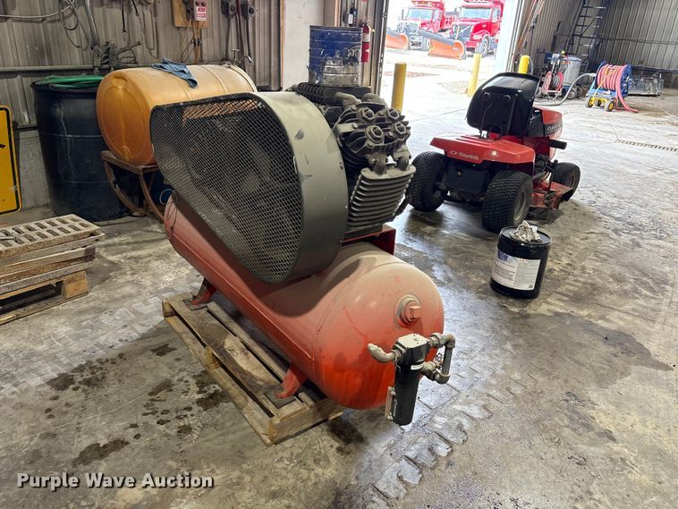 image for item FK1481 DeVILBISS air compressor