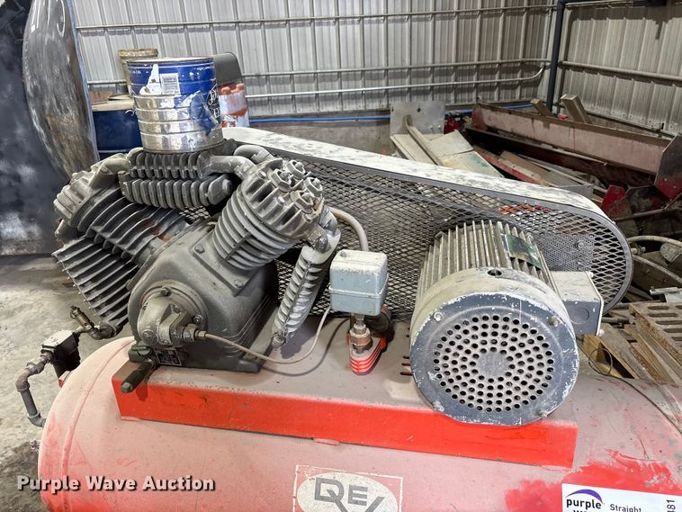 image for item FK1481 DeVILBISS air compressor