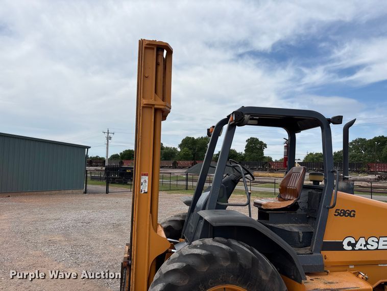 image for item FK2606 2005 Case 586G forklift