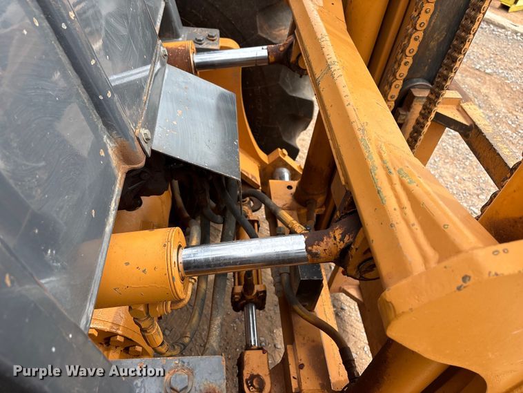 image for item FK2606 2005 Case 586G forklift