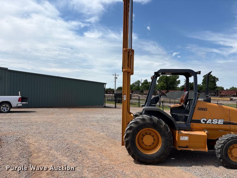 image for item FK2606 2005 Case 586G forklift