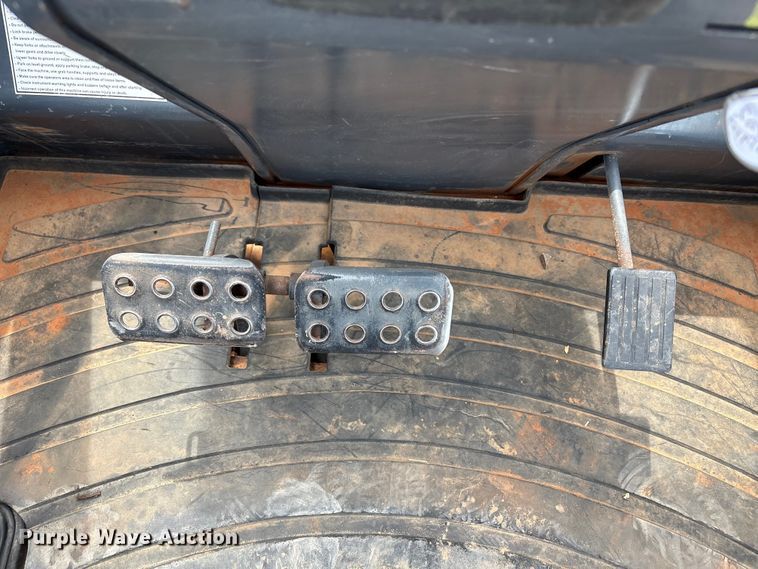 image for item FK2606 2005 Case 586G forklift