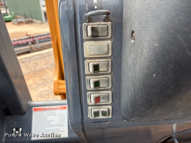 image for item FK2606 2005 Case 586G forklift