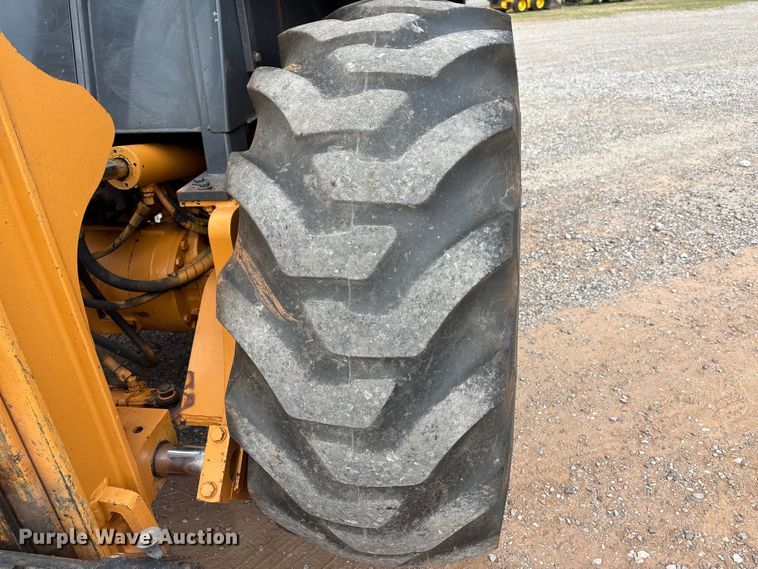 image for item FK2606 2005 Case 586G forklift