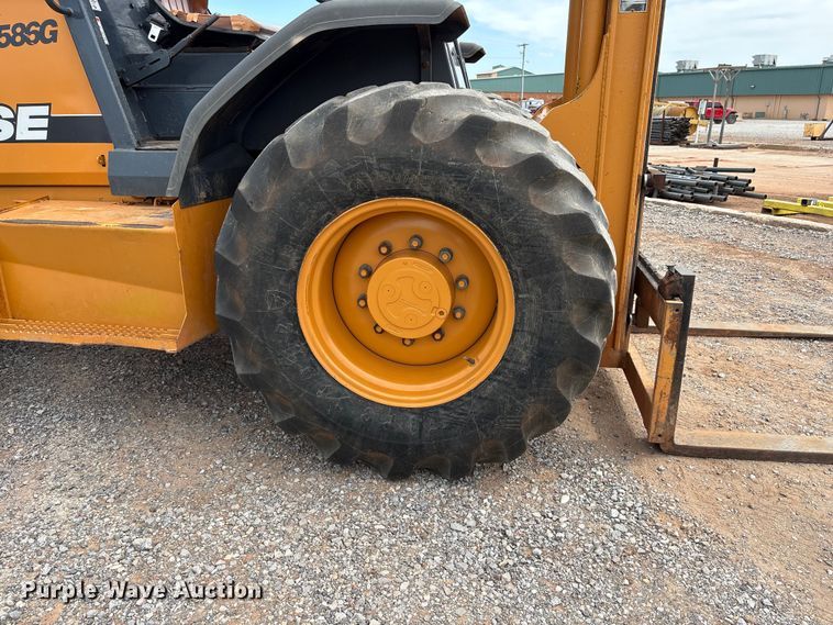 image for item FK2606 2005 Case 586G forklift