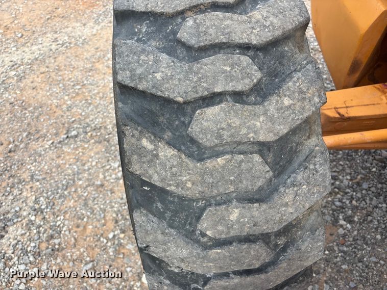 image for item FK2606 2005 Case 586G forklift