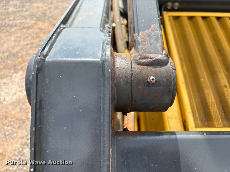 image for item FK2607 2003 New Holland LS170 skid steer loader