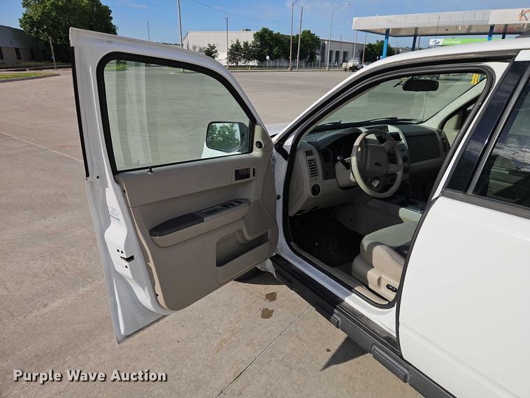 image for item FN5614 2008 Ford Escape XLT SUV