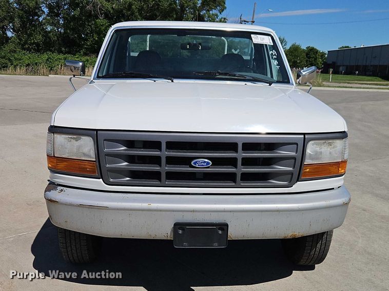 image for item FN5619 1997 Ford F250 utility bed pickup truck