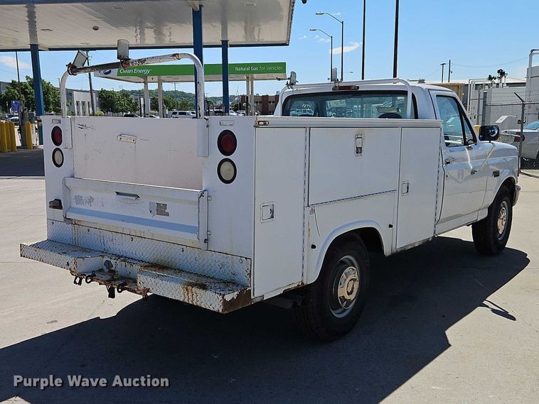 image for item FN5619 1997 Ford F250 utility bed pickup truck