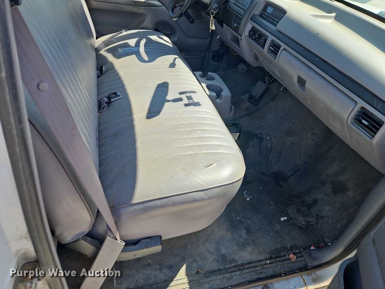 image for item FN5619 1997 Ford F250 utility bed pickup truck