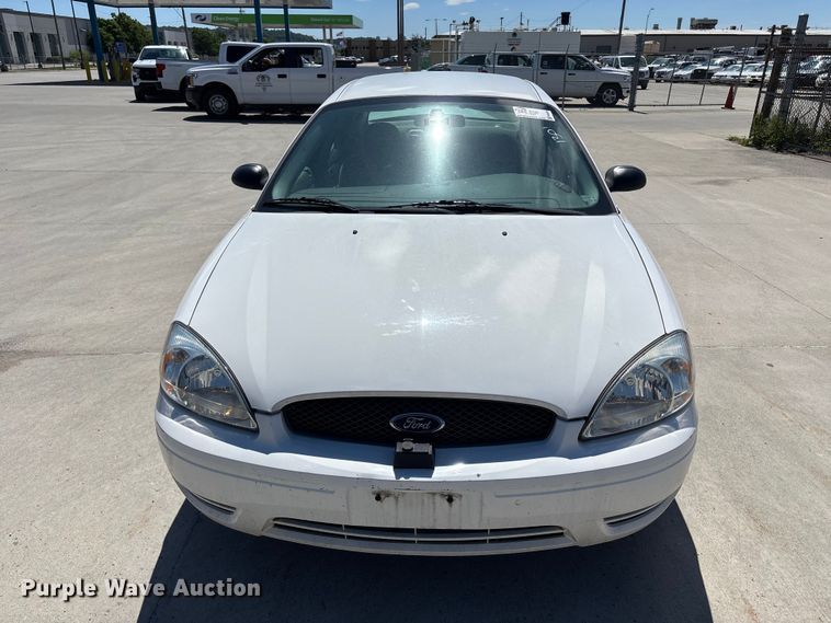 image for item FN5620 2007 Ford Taurus SE 