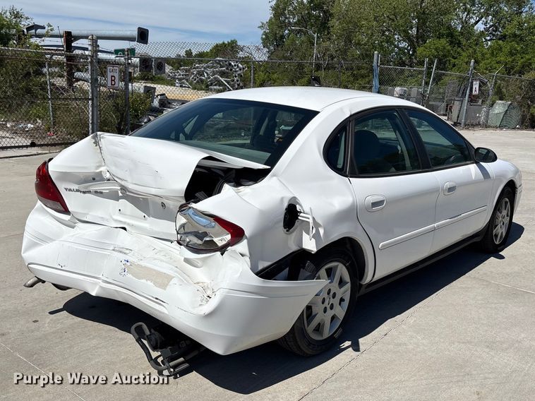 image for item FN5620 2007 Ford Taurus SE 