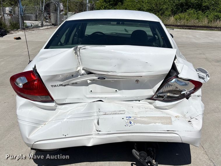 image for item FN5620 2007 Ford Taurus SE 