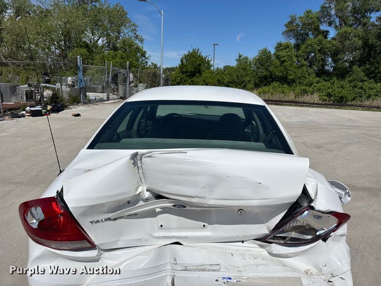 image for item FN5620 2007 Ford Taurus SE 
