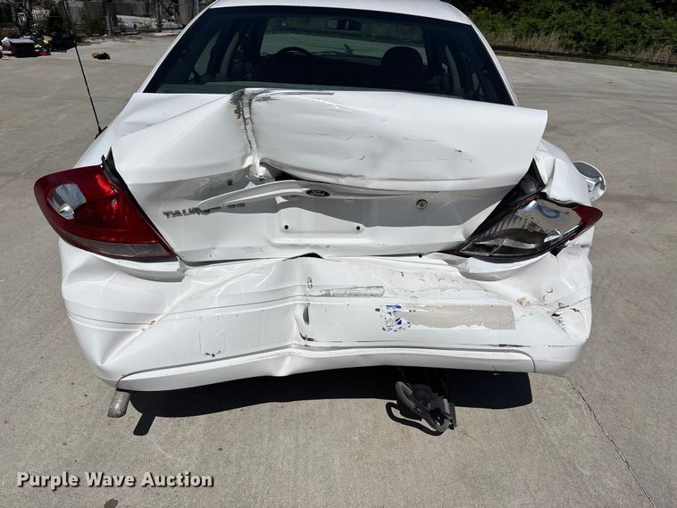 image for item FN5620 2007 Ford Taurus SE 