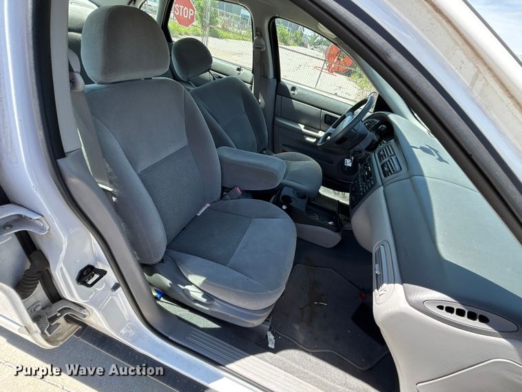 image for item FN5620 2007 Ford Taurus SE 