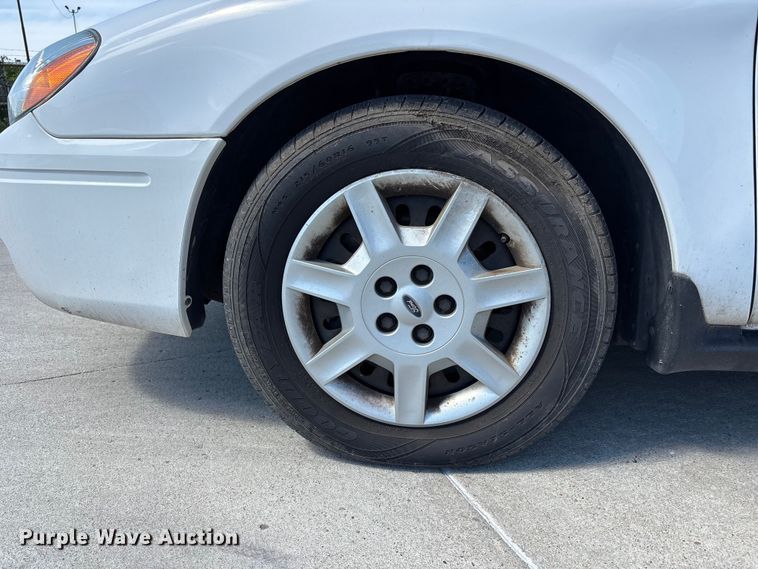 image for item FN5620 2007 Ford Taurus SE 