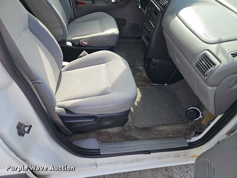 image for item FN5621 2003 Chevrolet Venture van