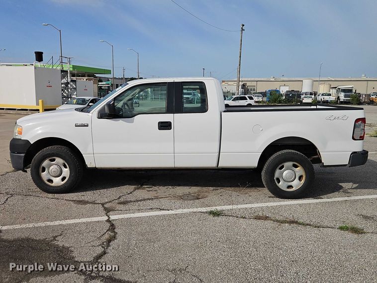 image for item FN5622 2006 Ford F150 XL Ext. Cab pickup truck