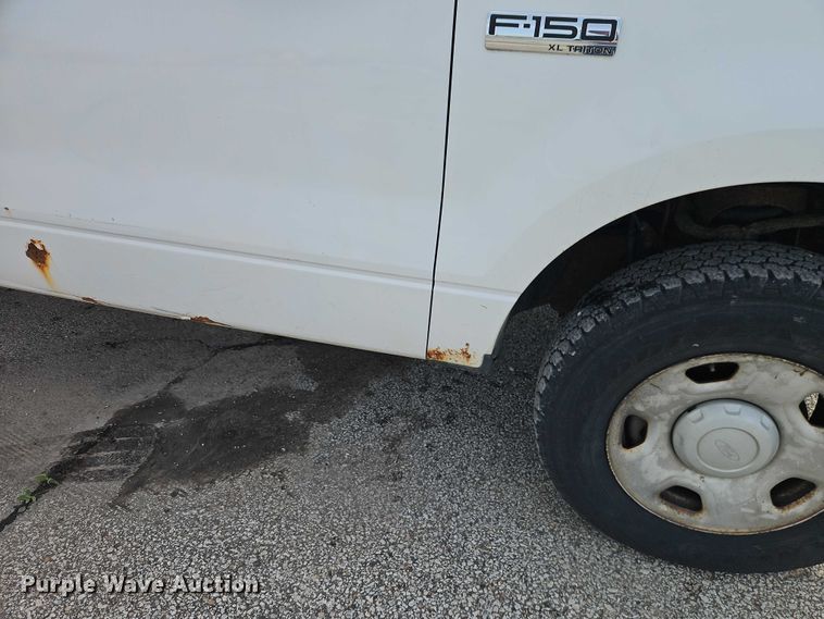 image for item FN5622 2006 Ford F150 XL Ext. Cab pickup truck