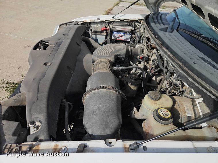 image for item FN5622 2006 Ford F150 XL Ext. Cab pickup truck