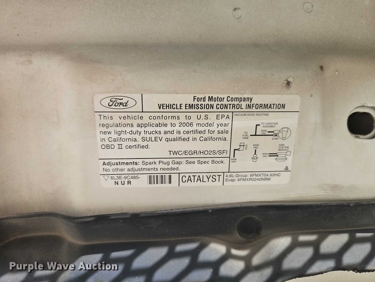 image for item FN5622 2006 Ford F150 XL Ext. Cab pickup truck