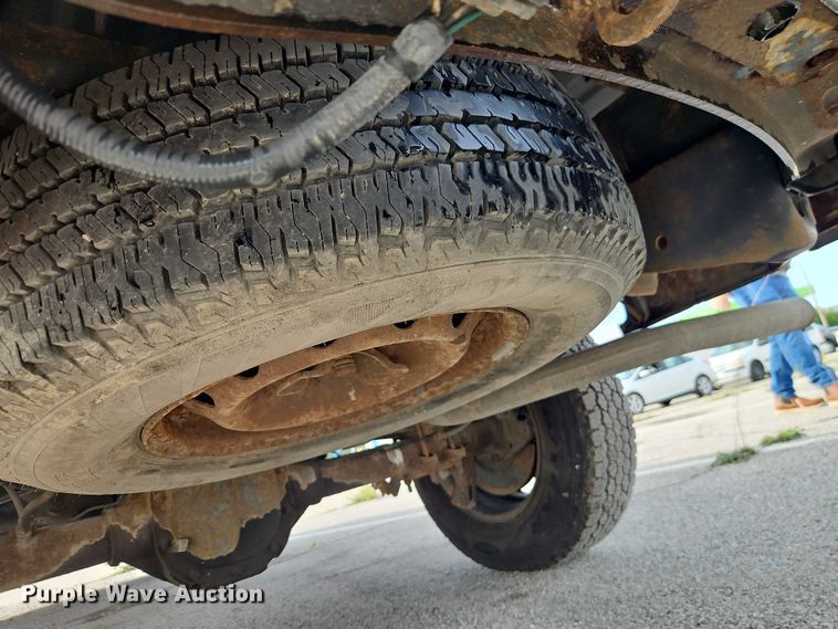 image for item FN5622 2006 Ford F150 XL Ext. Cab pickup truck
