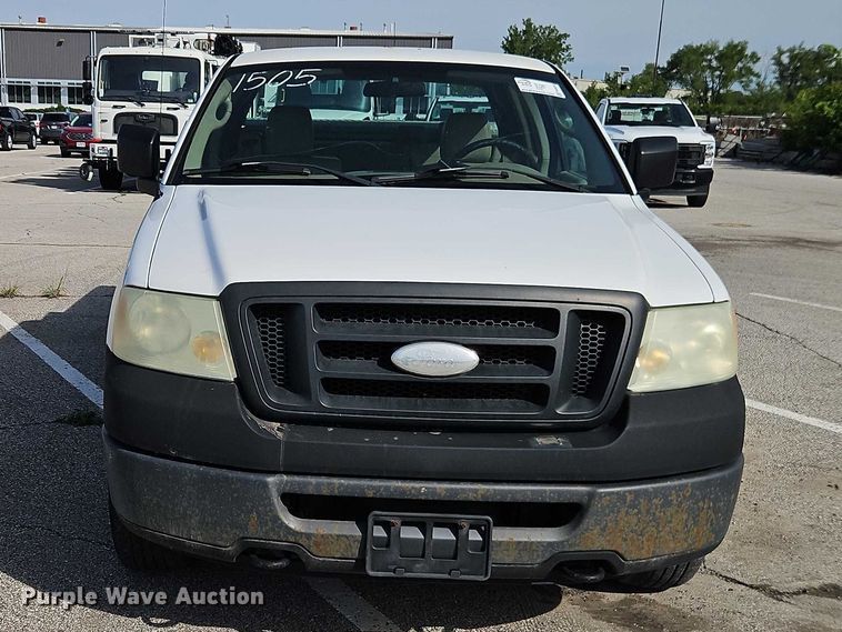 image for item FN5630 2006 Ford F150 Ext. Cab pickup truck