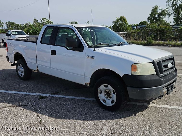 image for item FN5630 2006 Ford F150 Ext. Cab pickup truck