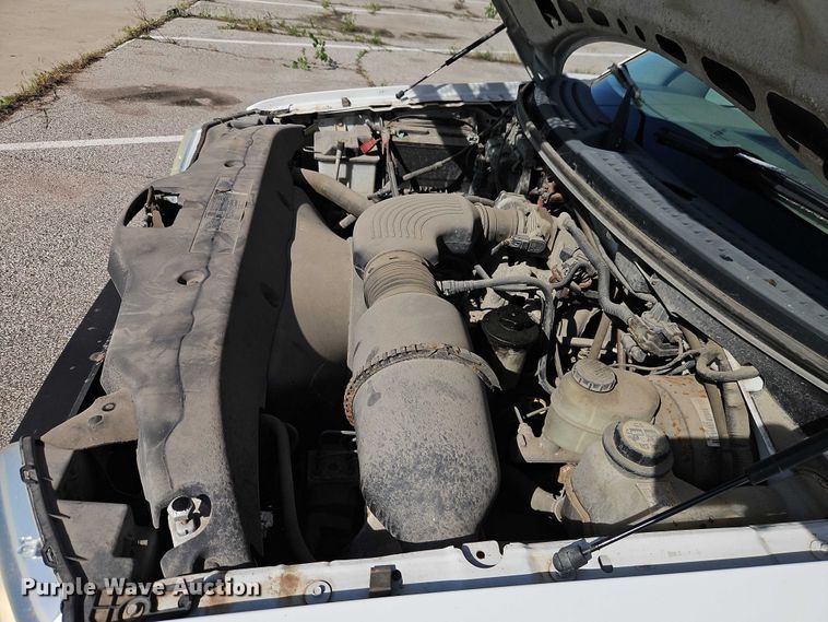 image for item FN5630 2006 Ford F150 Ext. Cab pickup truck