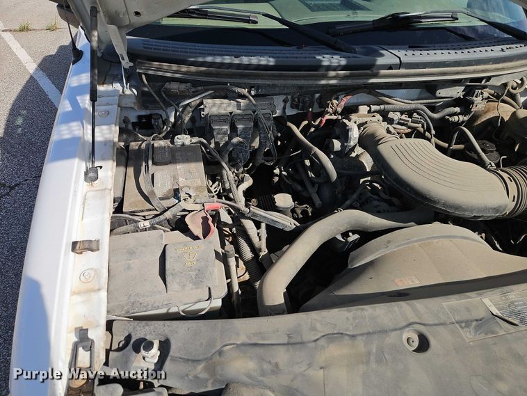 image for item FN5630 2006 Ford F150 Ext. Cab pickup truck