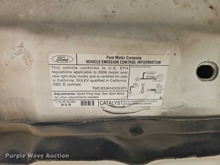 image for item FN5630 2006 Ford F150 Ext. Cab pickup truck