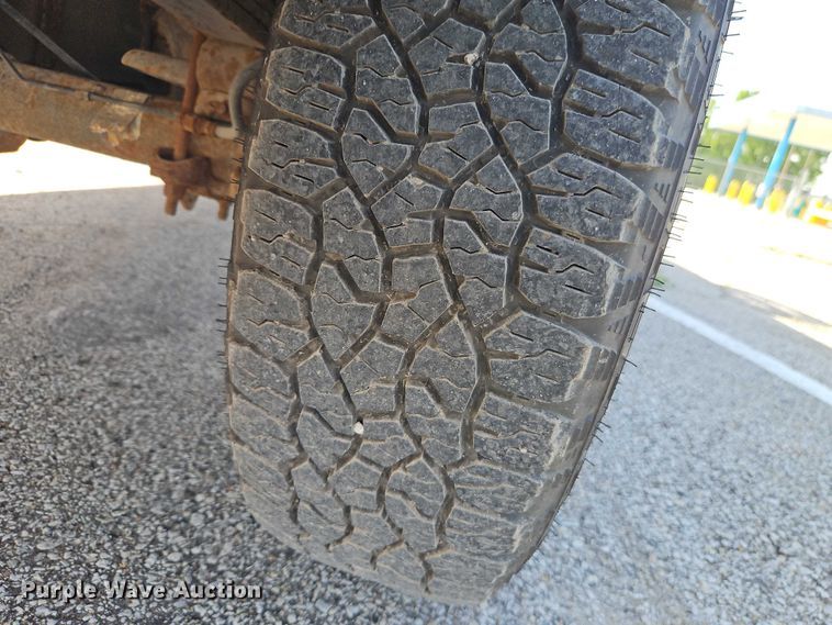 image for item FN5630 2006 Ford F150 Ext. Cab pickup truck
