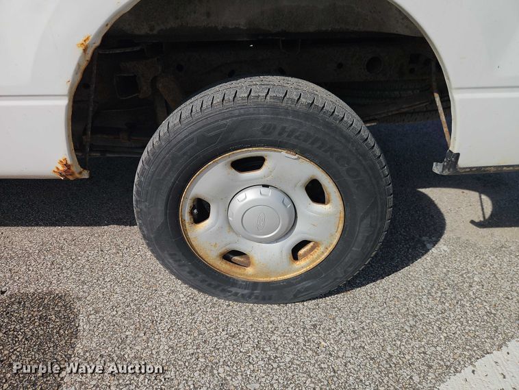 image for item FN5630 2006 Ford F150 Ext. Cab pickup truck