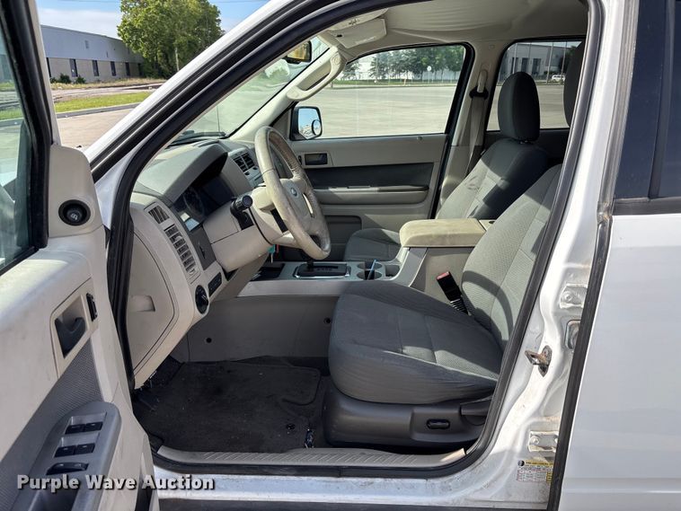 image for item FN5631 2009 Ford Escape XLT SUV
