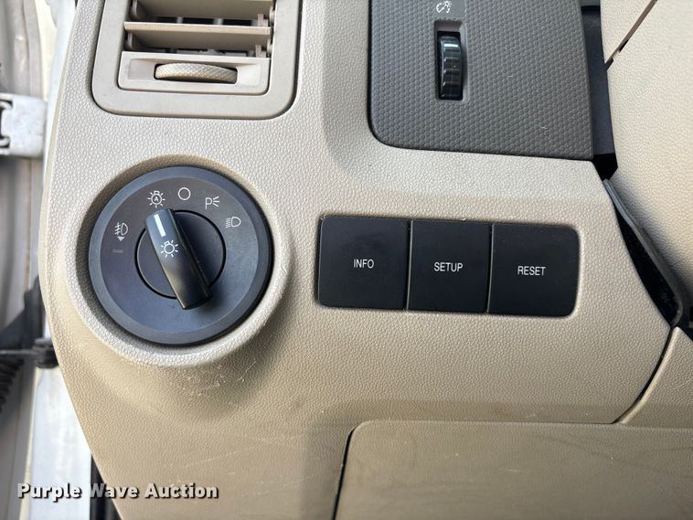 image for item FN5631 2009 Ford Escape XLT SUV