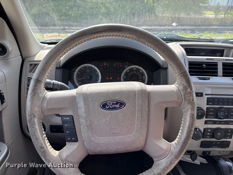 image for item FN5631 2009 Ford Escape XLT SUV