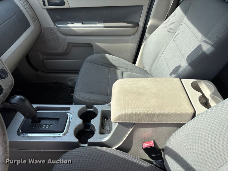 image for item FN5631 2009 Ford Escape XLT SUV