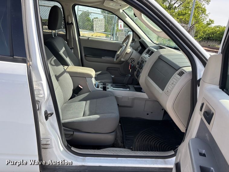 image for item FN5631 2009 Ford Escape XLT SUV
