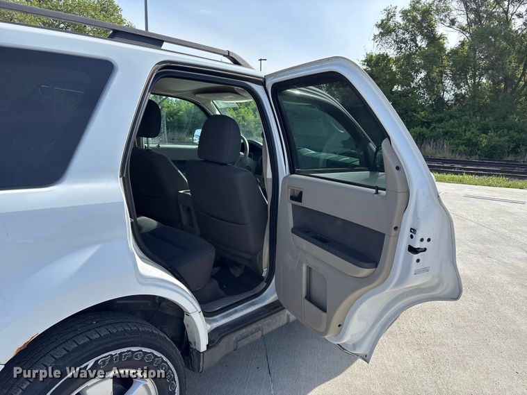 image for item FN5631 2009 Ford Escape XLT SUV