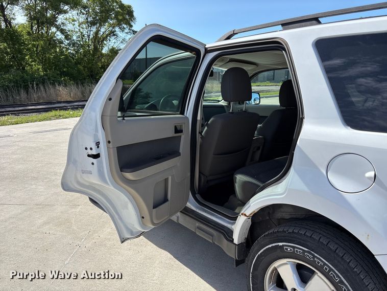 image for item FN5631 2009 Ford Escape XLT SUV