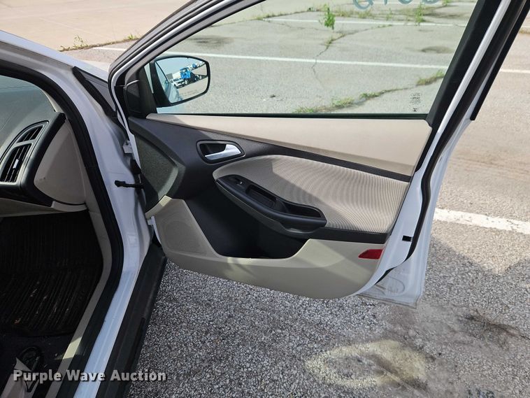 image for item FN5632 2014 Ford Focus SE 