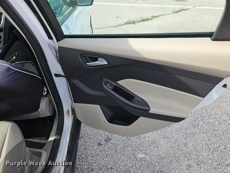 image for item FN5632 2014 Ford Focus SE 