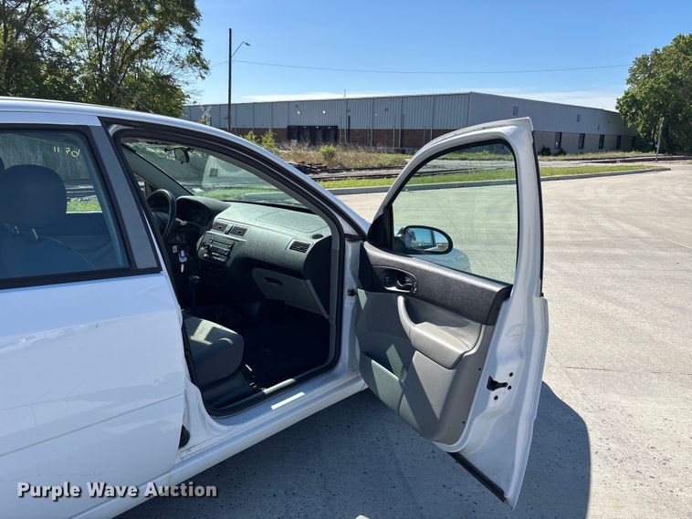 image for item FN5634 2007 Ford Focus ZX4 