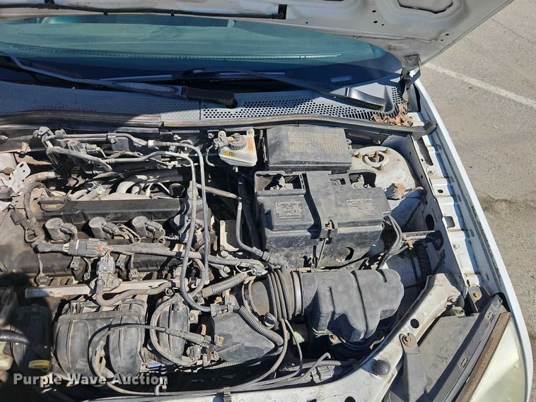 image for item FN5635 2007 Ford Focus ZX4 