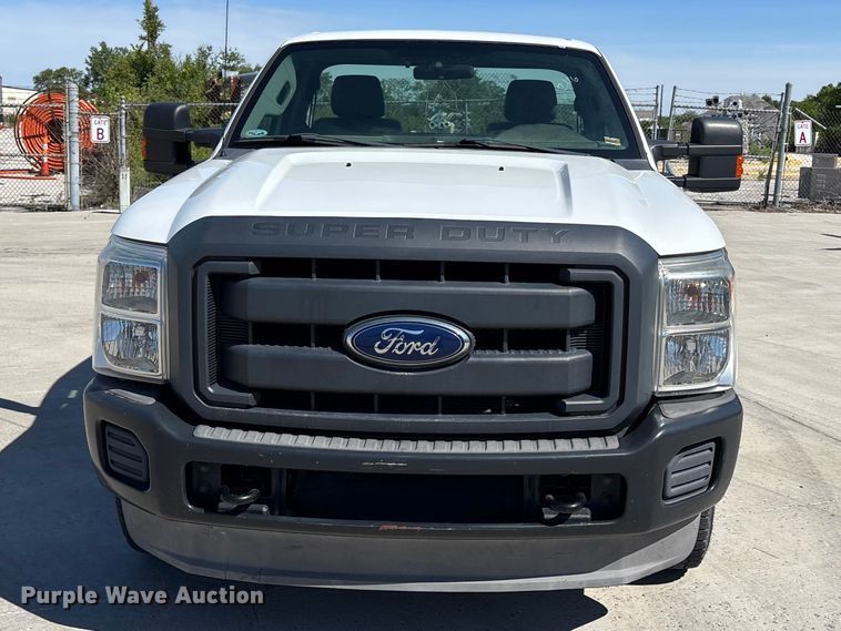image for item FN5636 2012 Ford F350 Super Duty XL pickup truck