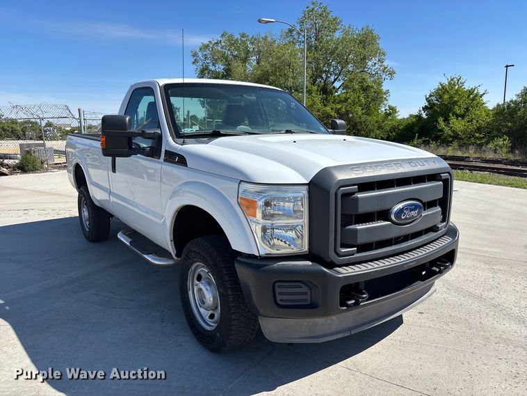 image for item FN5636 2012 Ford F350 Super Duty XL pickup truck