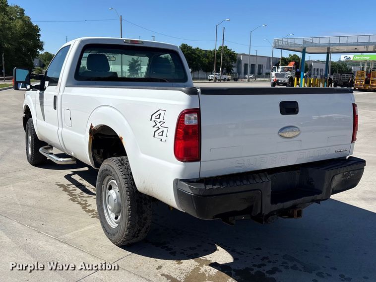image for item FN5636 2012 Ford F350 Super Duty XL pickup truck