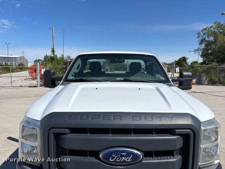 image for item FN5636 2012 Ford F350 Super Duty XL pickup truck